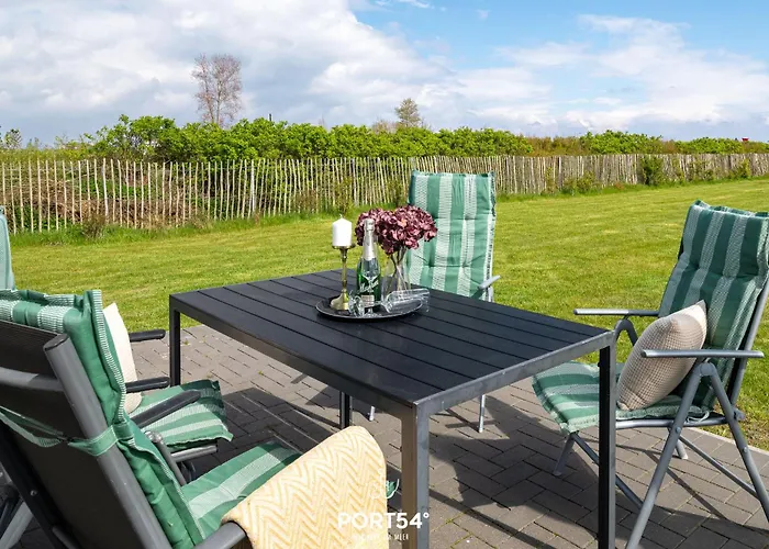 Semesterbostad Lachmoewe *